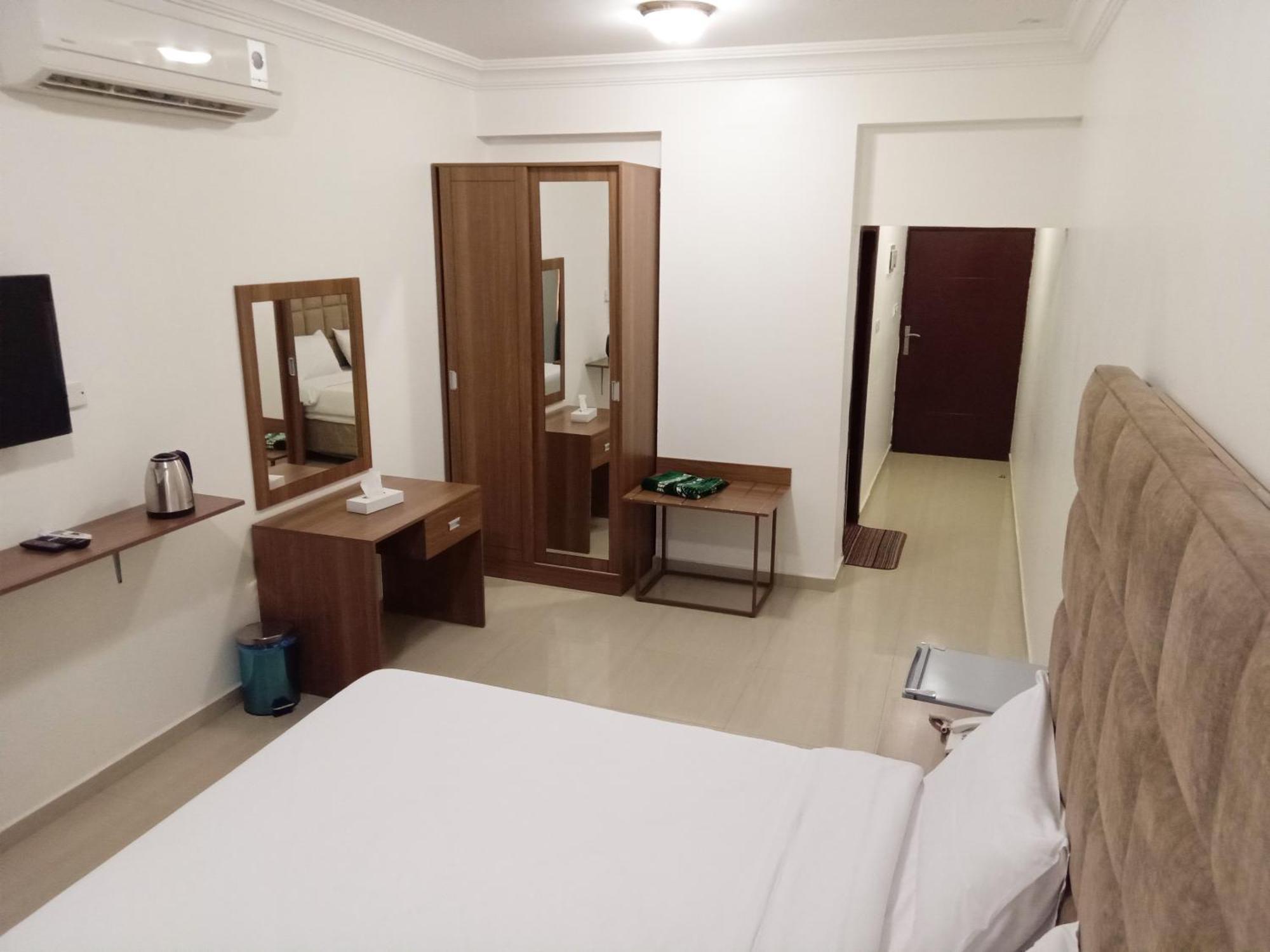 Taj Al Arab Hotel Al Buraimi Bagian luar foto
